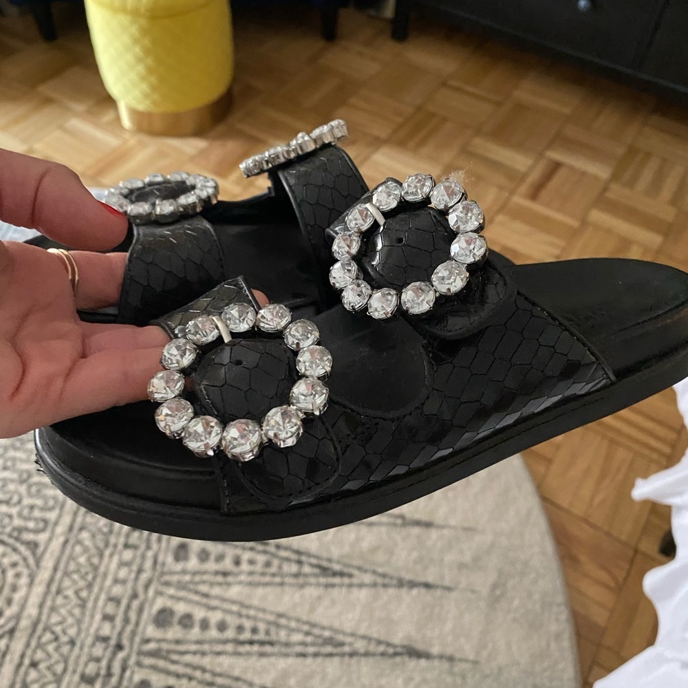 Schultz Size 8 BLACK AND SILVER Bling Sandals